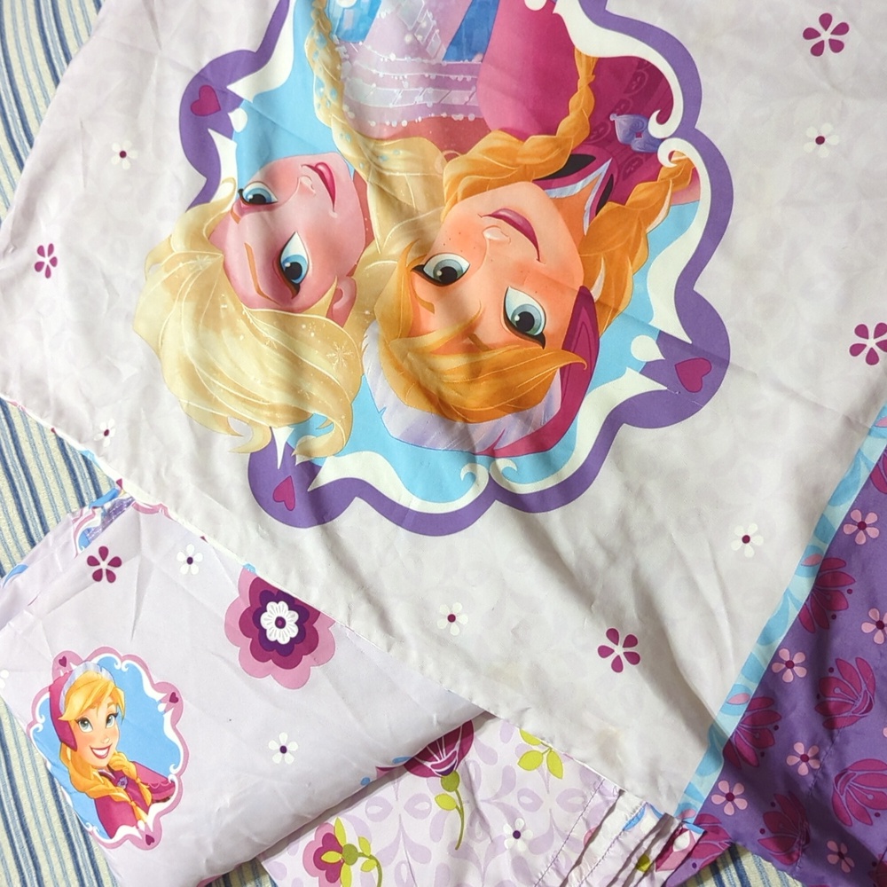 Twin size Frozen Sheets
